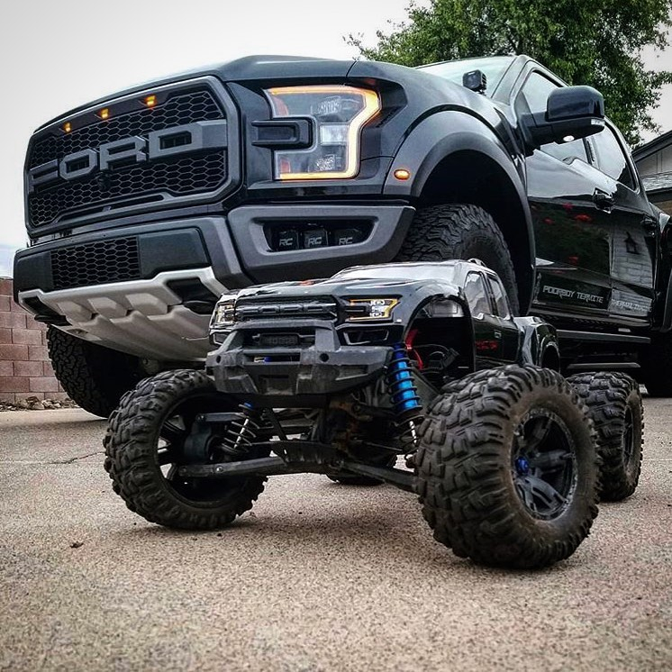 raptorseries's tweet photo. Love the "mini me"! @fordtrucksworld
#fordf150 #fordraptor #f150 #fordtrucks #ford #fordtruck #trucks #f150prerunner #fordnation #builtfordtough https://t.co/v8gCh7zMyA
