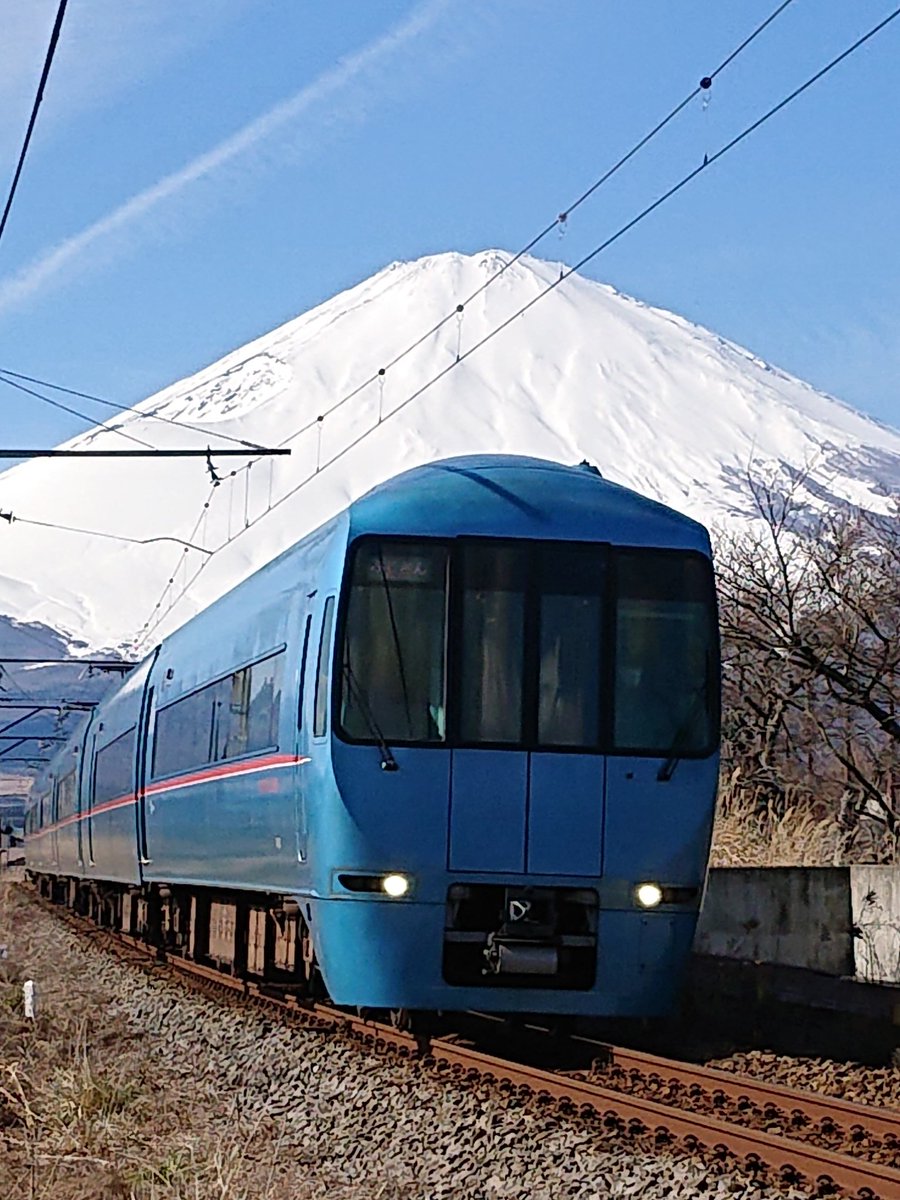 Uzivatel しょうちゃん Na Twitteru 小田急形ロマンスカーmse 特急ふじさん 御殿場線御殿場駅 足柄駅間にて