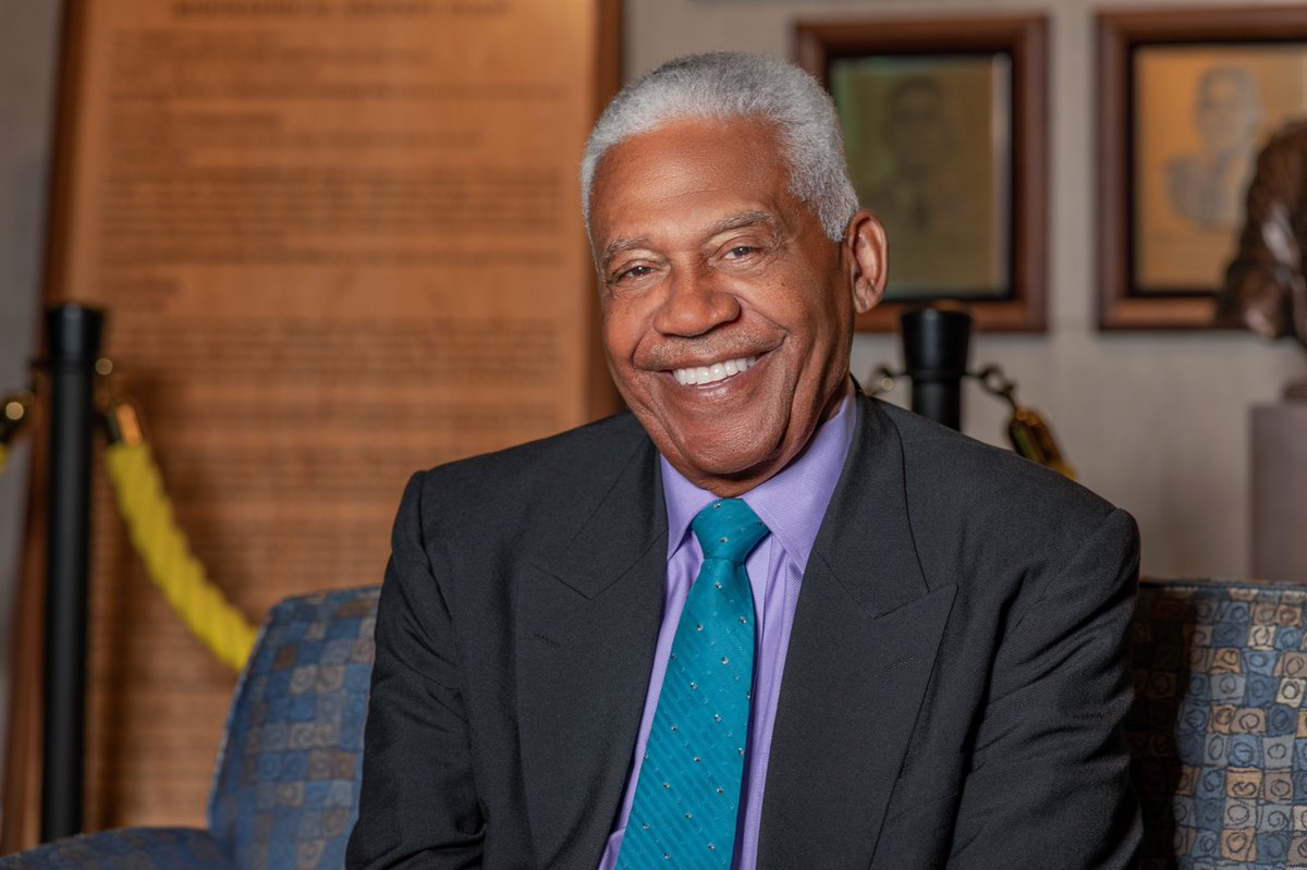 PhinishingTouch's tweet photo. #BHM  2-star Gen. Joseph Turner captured in bronze on (WVSU’s) Wall of Stars. Joe’s life &amp; career were greatly influenced by Vietnam hero &amp; fellow WVSU alumni, Charles Rogers, 1951 grad who received Medal of Honor. #bookproject Blog link: https://t.co/7TaNUW8FD1 @wvstateu @USArmy https://t.co/GHCngxEkGf