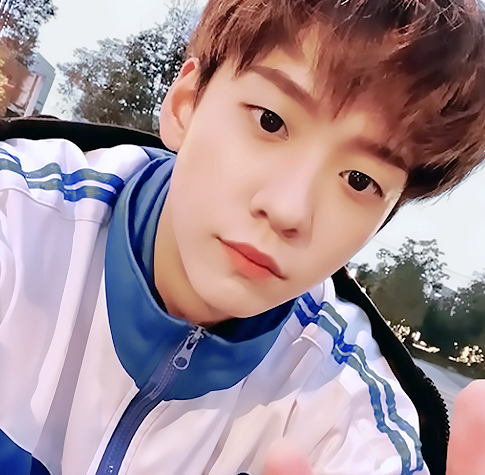 p_ppyTony's tweet photo. ❤️🧡💚
#Tony #토니 https://t.co/leuif8O2Qs