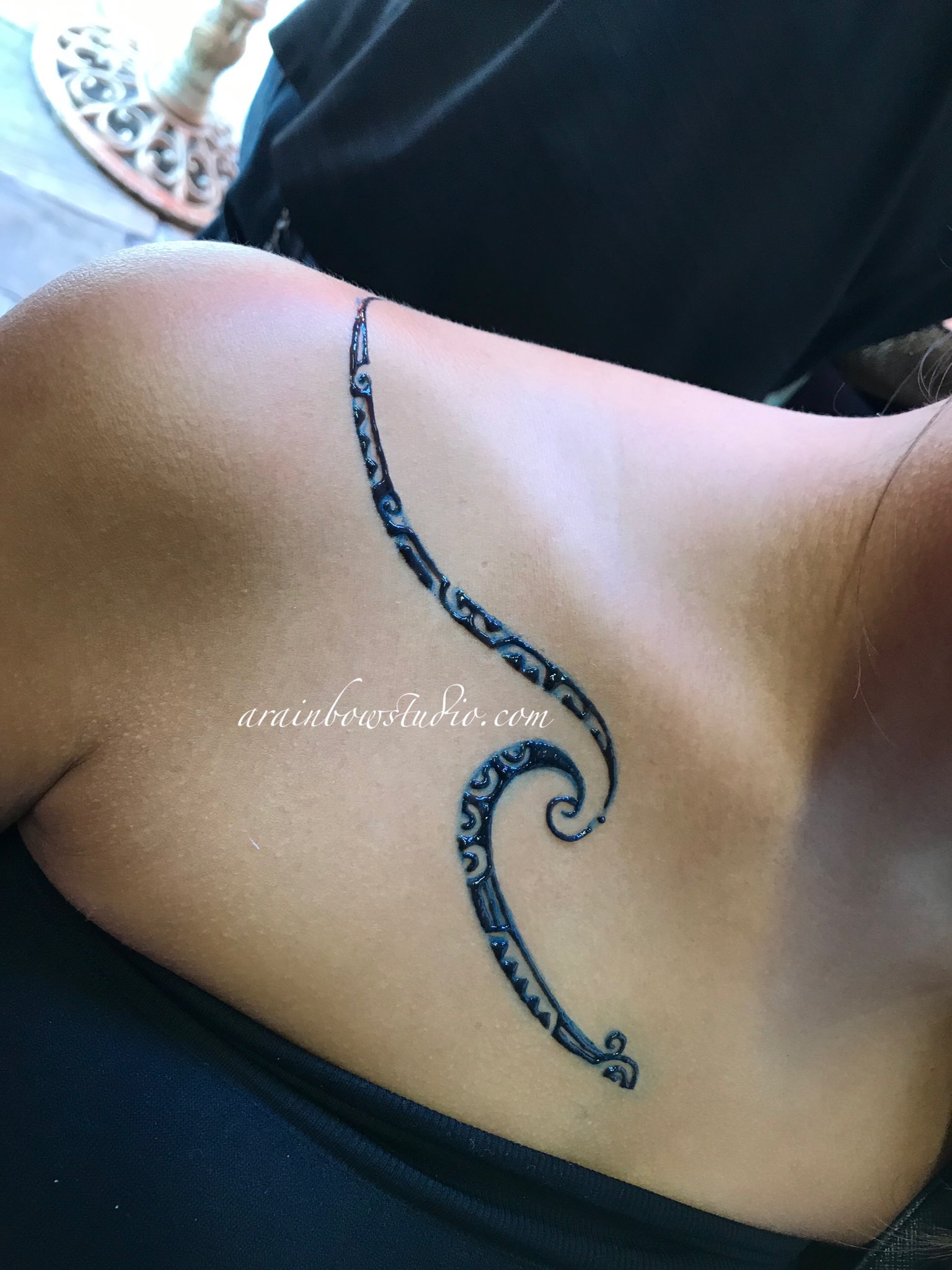 Panama Twitterren Happyalohafriday This Is A Simple Polynesian Tribal Wave Jagua Tattoo Design Waikiki Waikikibeach Oahu Honolulu Hawaii Alohafriday はわい わいきき ジャグアタトゥーハワイ 消えるタトゥーハワイ 卒業旅行ハワイ