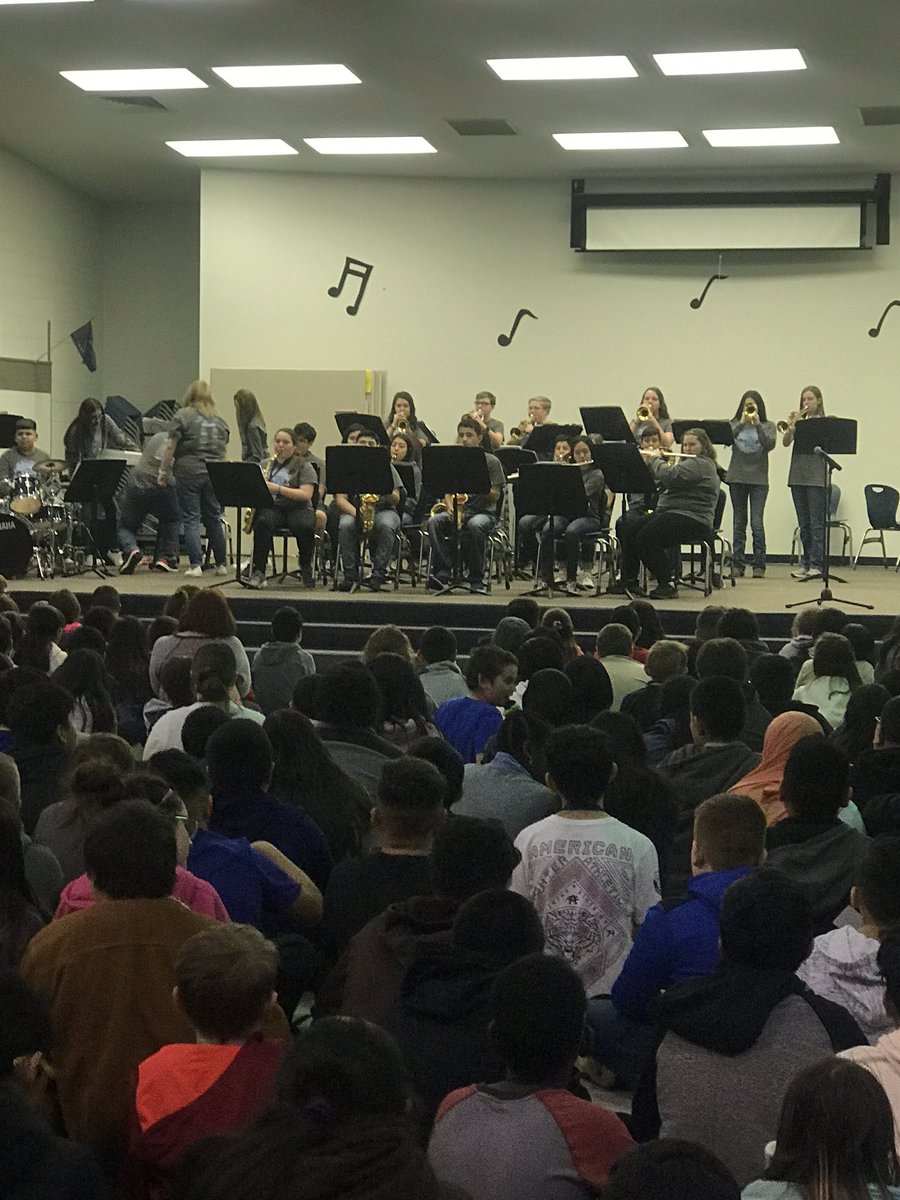 BSIC_BULLDOGS's tweet photo. KHMS band, choir, and orchestra performed at BSIC today! https://t.co/JdhnvdLbgV