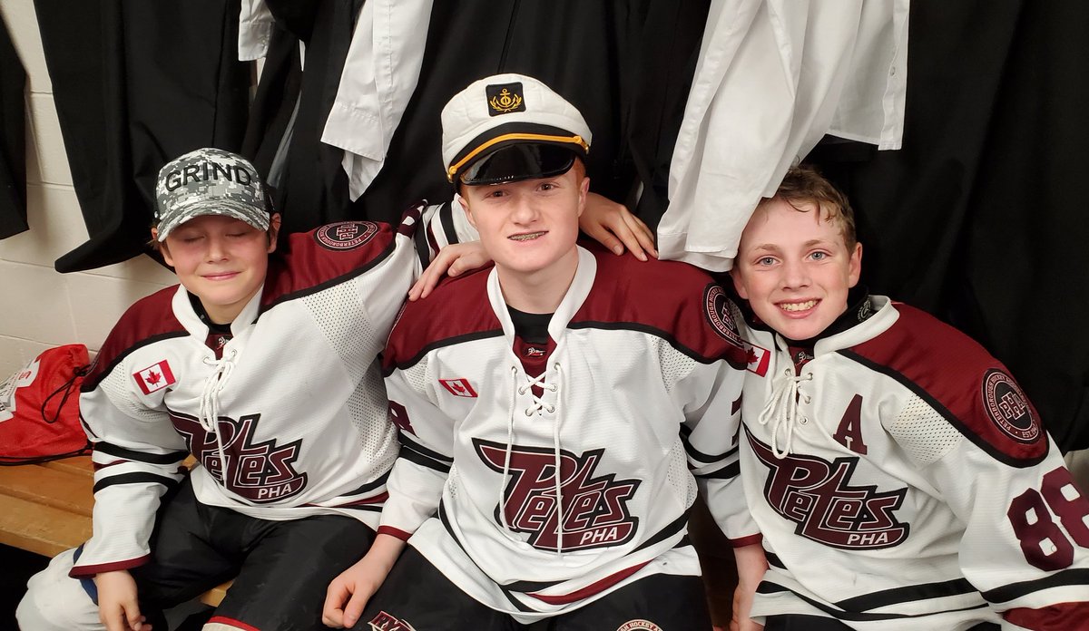 06PetesAA tweet media