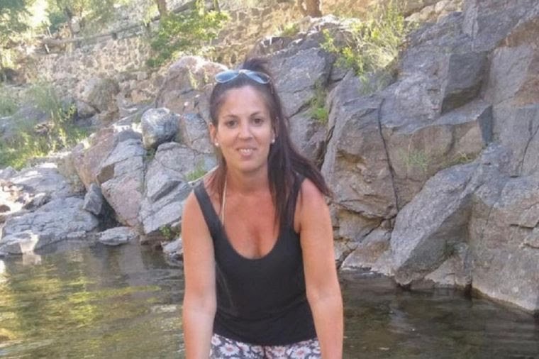 desaparecidaorg's tweet photo. Mariela está desaparecida desde el 4 de Febrero en Capilla del Monte, provincia de Córdoba. Tiene 44 años, su nombre es Mariela Alejandra Natali. Por favor compartí, y si la ves avisa a la Policía ☎️ 911 https://t.co/lRajtyTqxU
