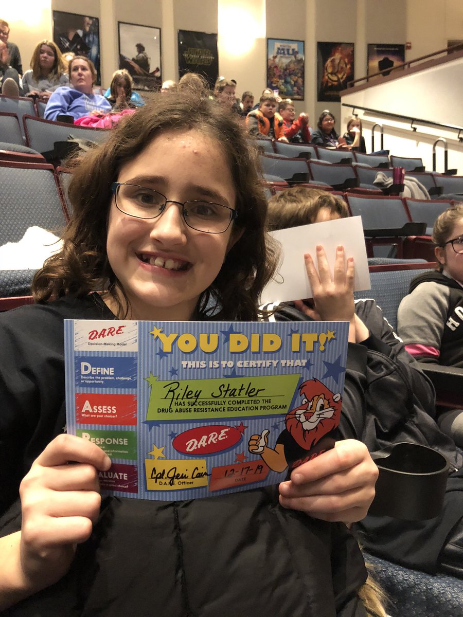 MrsHuberPCSD32's tweet photo. A few shots from #DARE graduation this past week. Thanks to the @perryvilleparks and @MOPerryville for having us. Also a big thank you to Cpl. Cain for teaching all these #PCSD32 5th graders. #pesD32 https://t.co/0gOH5ktXjj