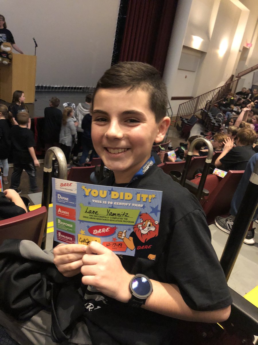 MrsHuberPCSD32's tweet photo. A few shots from #DARE graduation this past week. Thanks to the @perryvilleparks and @MOPerryville for having us. Also a big thank you to Cpl. Cain for teaching all these #PCSD32 5th graders. #pesD32 https://t.co/0gOH5ktXjj