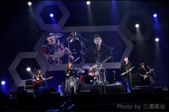 2月蜂の日 ／ 2020年1月に行われた BARBEE BOYS LIVE 『 突然こんな