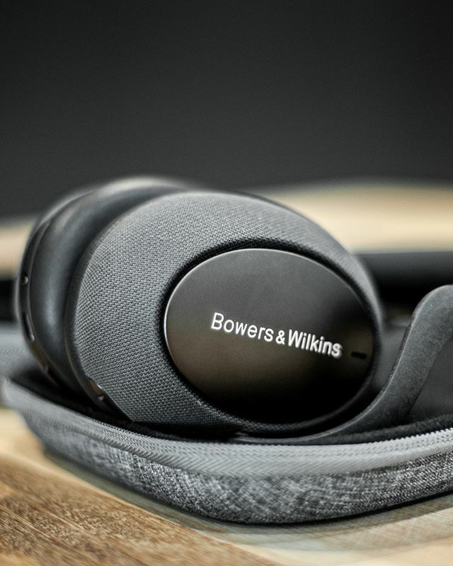 LivingNat's tweet photo. "B&amp;W’s flagship noise-cancellers are born entertainers and can rub shoulders with the very best" : What Hi-Fi's 5 Star Review ⭐⭐⭐⭐⭐⠀
-⠀
Couldn't be happier to have these as our February Product Of The Month - head over to our website where you ca… https://t.co/bbE4zvNKwM https://t.co/HiQlzJxAg5
