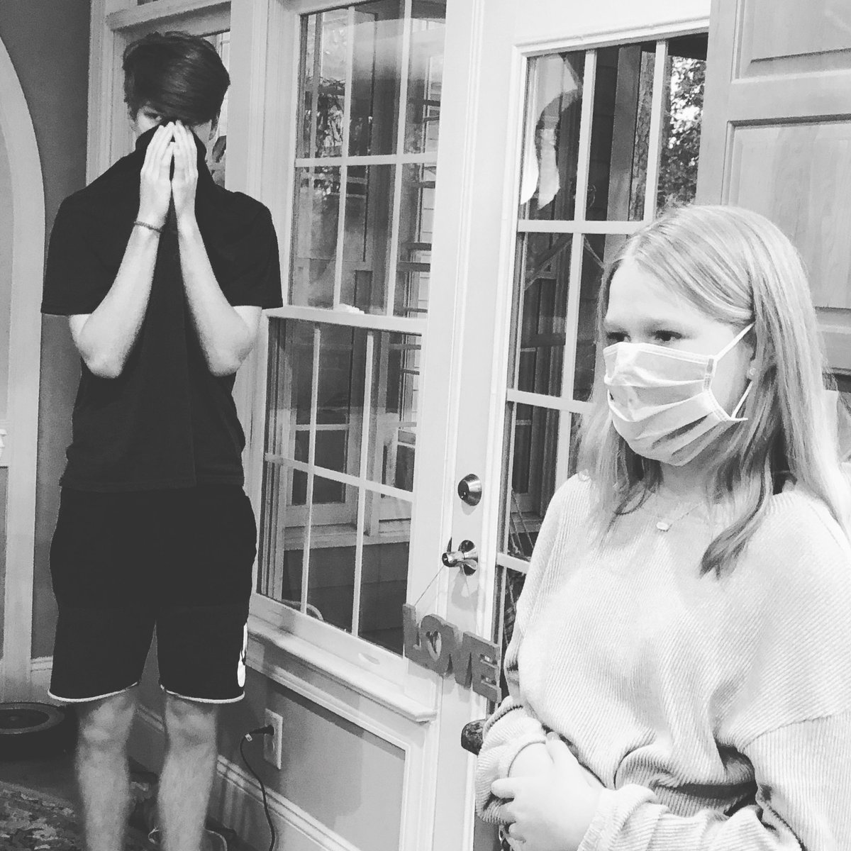 kellihjones's tweet image. Birthday Eve Celebration for Kevin and Flu Diagnosis for Keegan... it’s how we roll today...😷⛳️😳 #masksandgloves #driveshack #goawayflu