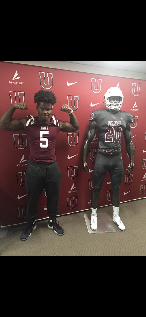 JadenDuncan6's tweet photo. Proud to announce that I am 100% committed to Union College 👿👑🏈all praise to the man above !!!! https://t.co/Jajk42BiVx