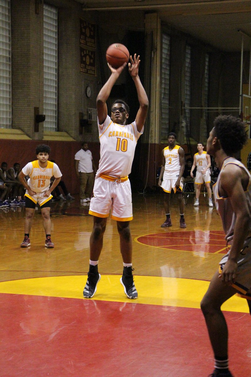 CardinalHayes's tweet photo. The Cardinals defeat the Bishop Loughlin Lions 68-49 and earn their third straight victory. Shemani Fuller led the way with 23pts, Thomas Hoffman added 10pts and Tobe Awaka 9pts.
The Cardinals will host The Mount on Tuesday 02/11 @ 4pm.
Up Hayes!
#beatthemount #gocardinals https://t.co/Sqa23Qxrk0