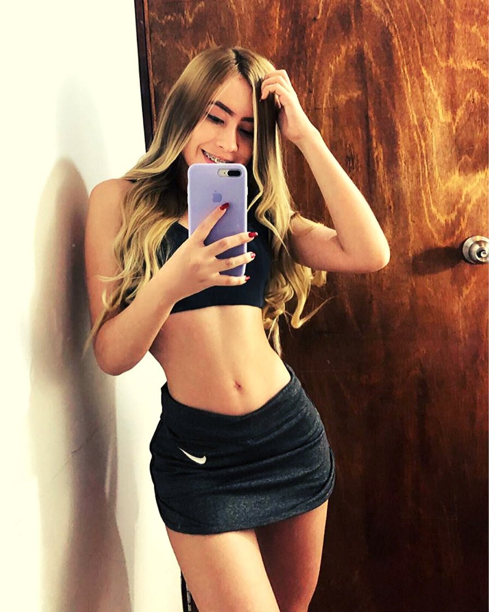 hanz_emily's tweet photo. ⚡💞✌

#sexy #sexymoment #fridaysex #latinahotlist #hotcolombia #modelocolombianas https://t.co/dXHDQQGCpE