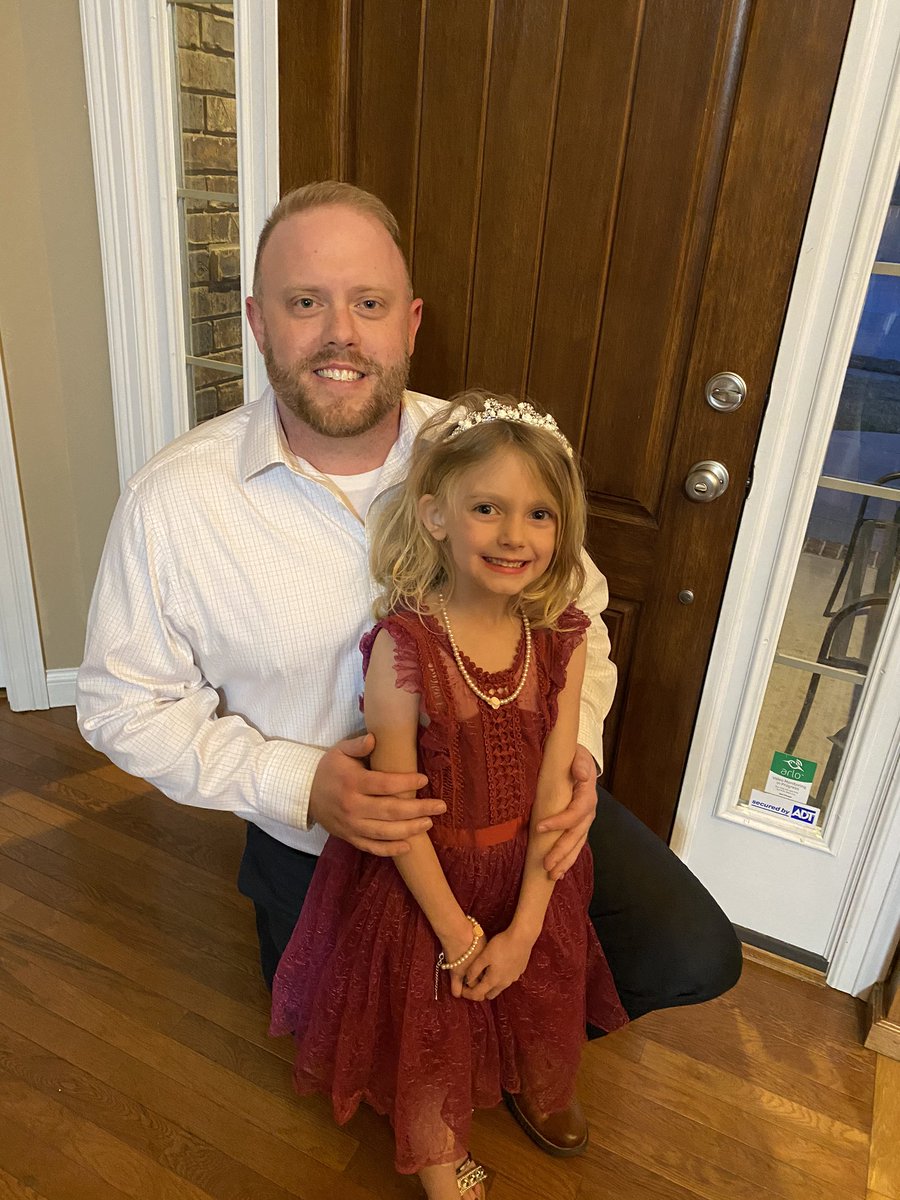 omb_kb's tweet photo. Daddy-daughter dance with my best gal tonight. #GirlDad #slowdownplease https://t.co/fFbg666Ix7