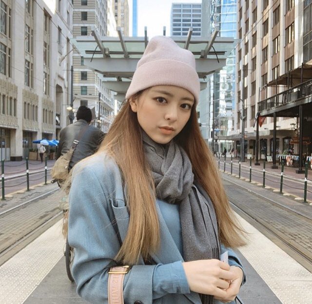 Keitadj Itzyユナ In パリ こちらはシンユナ Niziプロジェクト参加者はアンユナ T Co Ntthwddxap Twitter
