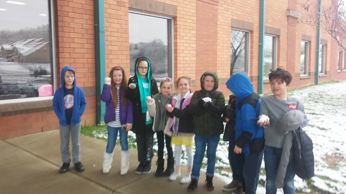 cparks201's tweet photo. Snow day at school! I love these kids! ⁦@MauryCoSchools⁩ ⁦@MarvinWrightEle⁩ ⁦@MrDShelton1⁩ ⁦@cparks201⁩ ⁦@anjck145⁩ https://t.co/xc1w17zsM7