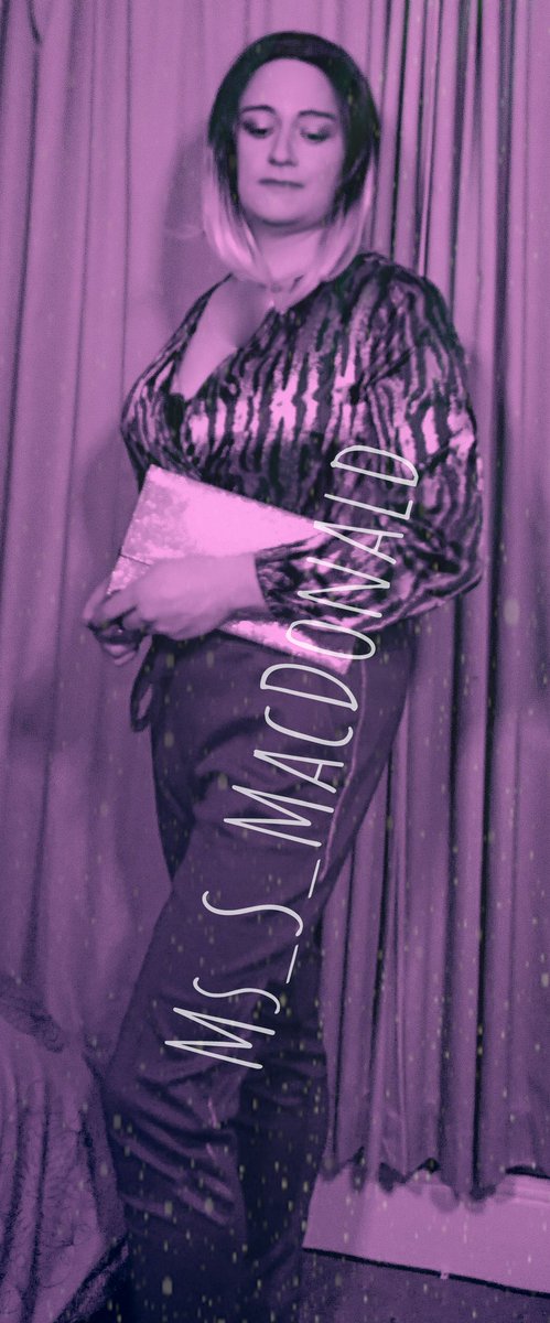 Tried out a new look last night. Oh and I bought a new outfit too. Oops, closed hands so no #fakenails in show #crossdresser #crossdressing #femboy #trans