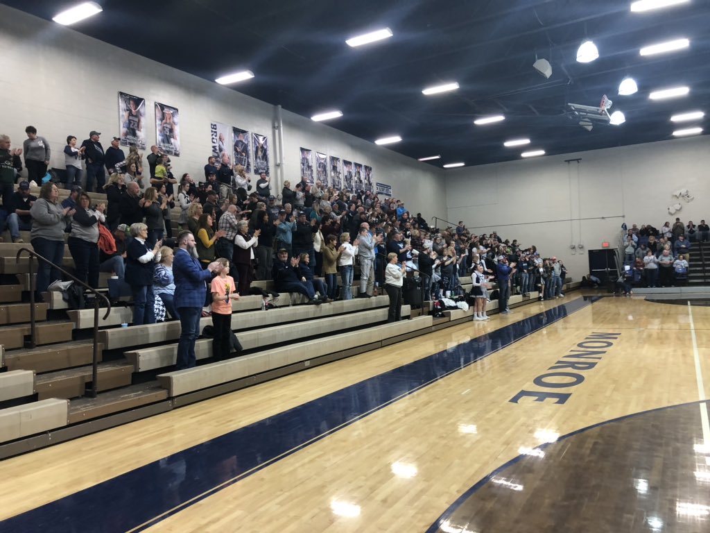 MCFalconSports's tweet photo. Great night welcoming back the 94-95 and 95-96 Lady Falcons basketball teams, cheerleaders, mascot, coaches and support staff!! #goroego https://t.co/hBuJF1QMM1