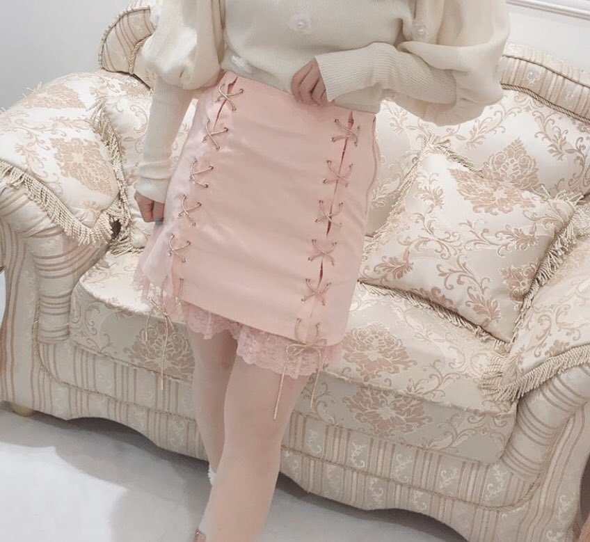 web_swankiss's tweet photo. ♥️ 109NET ♥️
109NETにて全店で完売中の・・
PN laceup casual S/Kが販売中です💗
残りわずかなので
完売前にぜひcheckして下さいね✨
▼商品ページはこちら▼
https://t.co/ECnsR2GX2J
#Swankiss
#スワンキス
#109NET https://t.co/x7PHCMVpWn
