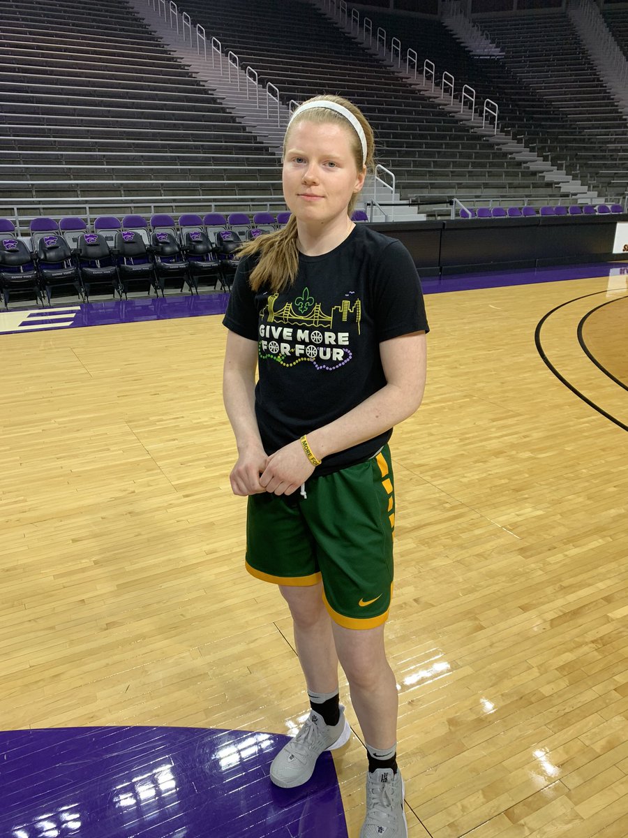 buwbbmanagers's tweet image. Next up young @darnell146 really coming up big time for BU in the first half #playerhighlight