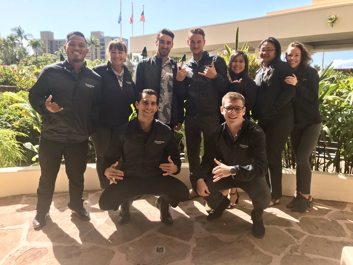 I have THE BEST looking Team in the world💪🏽 check out this group of CHAMPIONS 🏅#MAUIMANA #TeamKBC #TNT