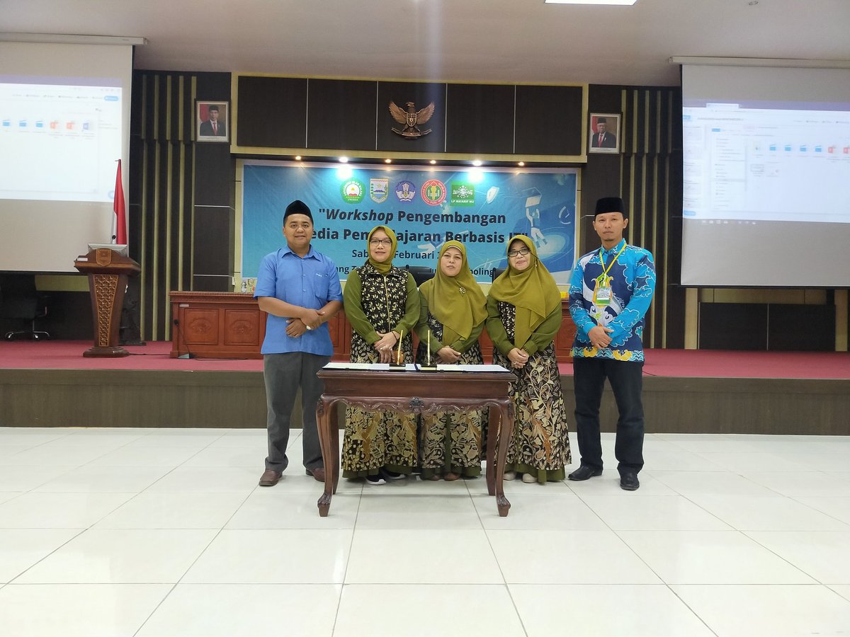 3mujiburrohman's tweet photo. Sebagai Guru dan Pendidik perlu terus meng-upgrade keilmuan dan kompetensi diri untuk memberikan peningkatan layanan pendidikan terhadap peserta didik sebagai generasi penerus bangsa kita. #gurusmk #gurupembelajar https://t.co/B6C27Yhwsp