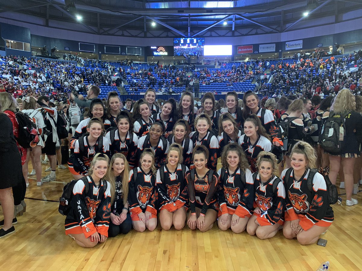 The queens of the 618 are heading into day 2!!!!!! #top10 #podium