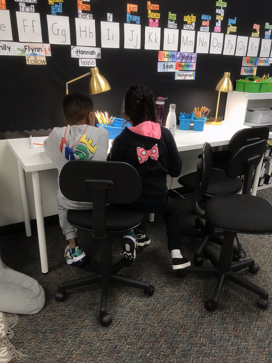 heymrsconder's tweet photo. What would we do without our writing partnerships??? Prepping for our celebration by writing reviews, compliments, and suggestions😍 #PeerCollaboration #FriscoFutureReady #UoS #MrsCondersClass https://t.co/mrNP6dNVyU