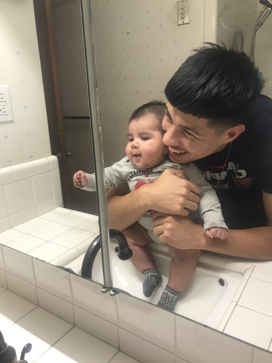 jaygvnz04's tweet photo. Daddy is trying baby... I promise... just keep smilin for me 😖❤️🙏🏾 https://t.co/Dn7uA0phKn