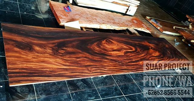 Dark sky
Suar project

More info
Phone/wa +62852-8566-5544
Email nifbar.anggoro@gmail.com 
#resincraft #liveedge #writingdesk #salvaged #sycamore #ajointeffortpdx #odiesoil #lookwhatwemade #woodart #custommade #customfurniture #customdesk #funwithresin #… instagram.com/p/B8SszCUAHvF/