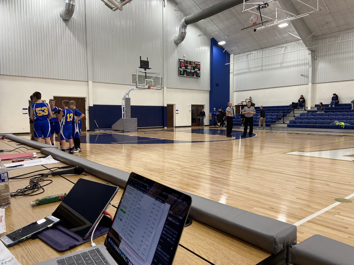 MattRobison4's tweet image. #snowday #MHACsports