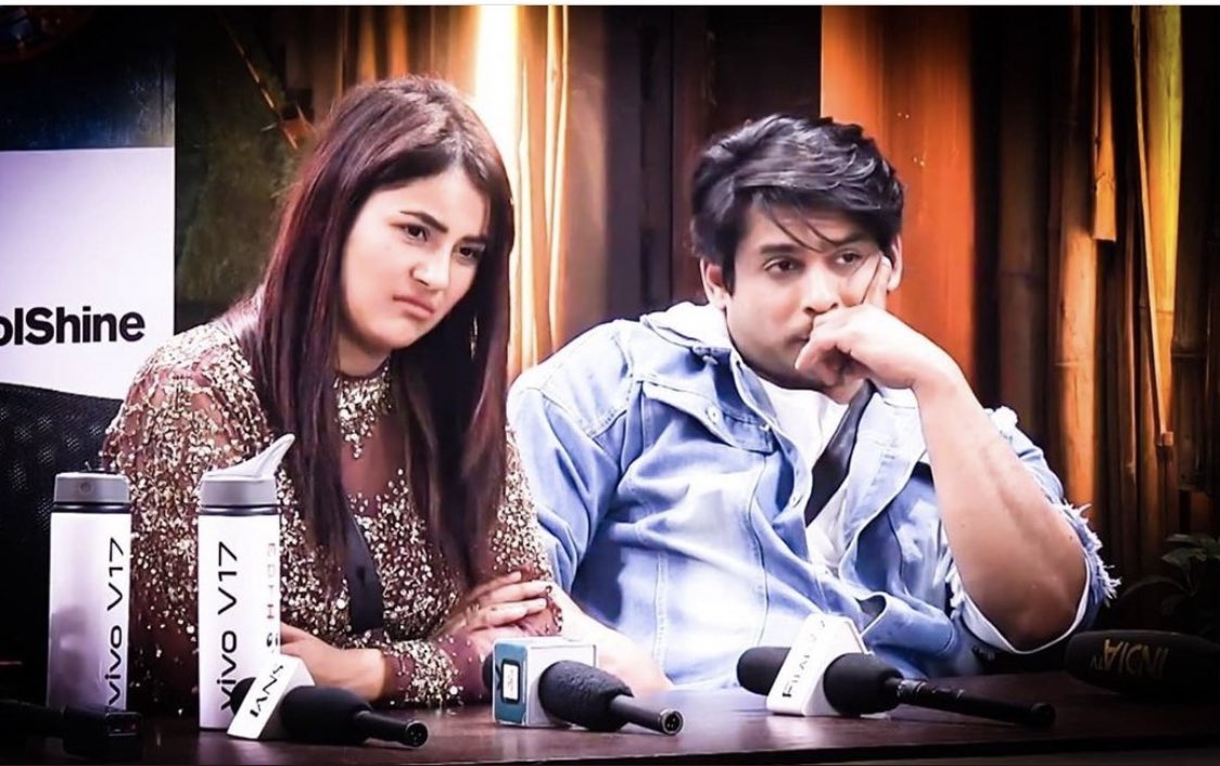 Rajdeep98020307's tweet photo. #phitte mooh tere
#ShehnazKeAsliFans https://t.co/q2F7wo0JhV