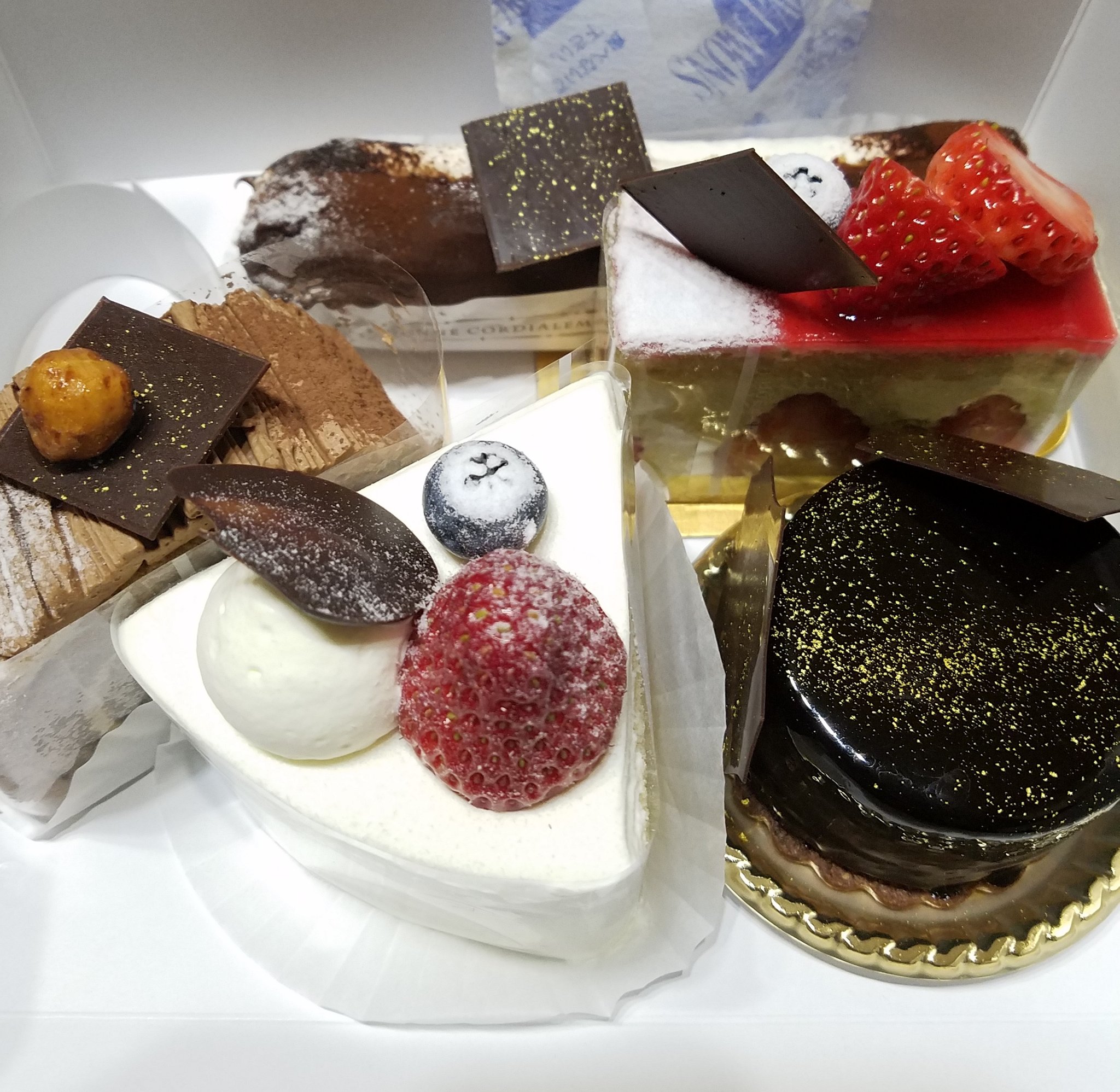 アパマンショップ焼津店 八代不動産 株 Al Twitter 焼津市吉永にあるケーキ屋さん パティスリーノアンさんに 先日行ってきました ロールケーキも買ったけど どれも美味しかったです パティスリーノアン 焼津市 ケーキ屋 美味しいケーキ T Co
