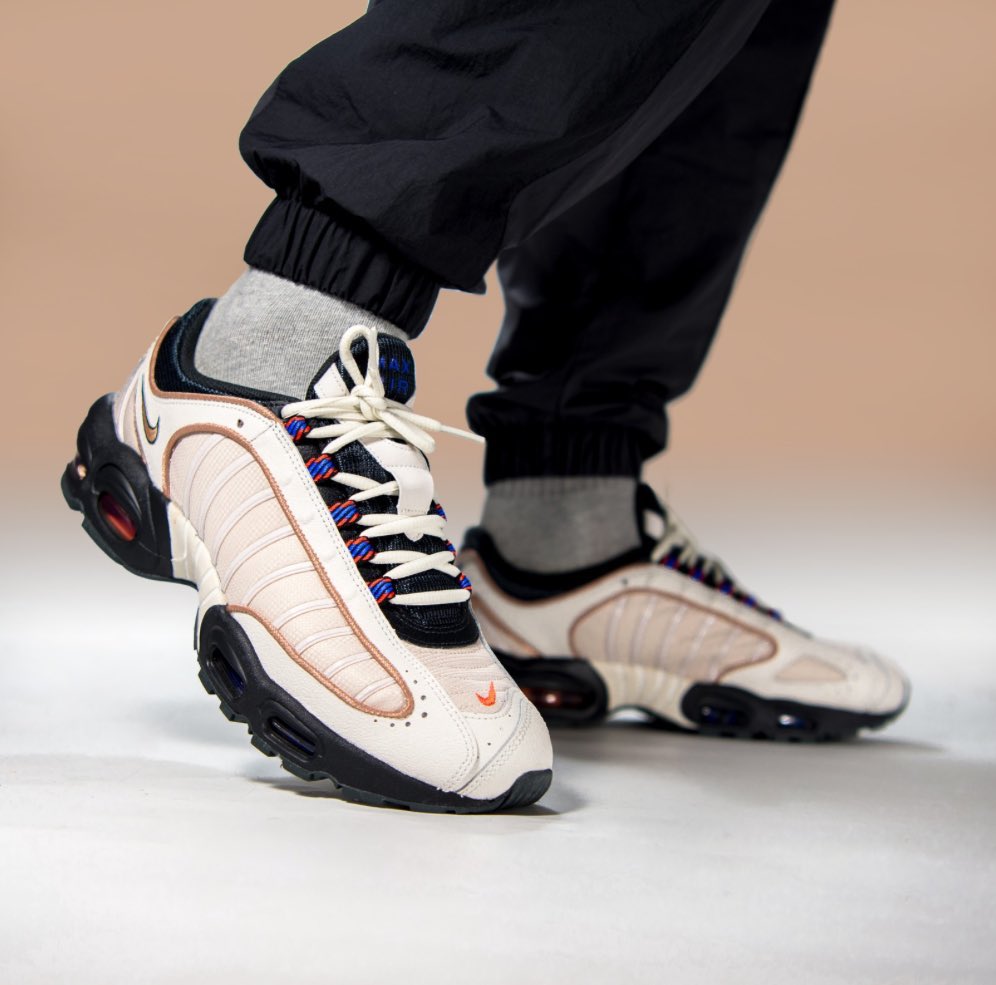 Sneaker Deals Gb Ad Pick Up The Nike Air Max Tailwind Iv Se Phantom Under Half Price Down From 149 99 To Only 67 50 With Code Tailwind55 T Co Fbufooxxcy Uk8 9 9 5 10 10 5 T Co Vljtl8ftol