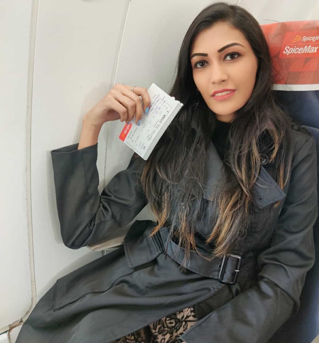 flyspicejet's tweet image. Thank you for lending your voice to the #SpiceDemocracy initiative, Aashna Malani. More importantly, thank you for doing your bit for Delhi and for India.
We&apos;re glad SpiceMax made your journey comfortable and fun!