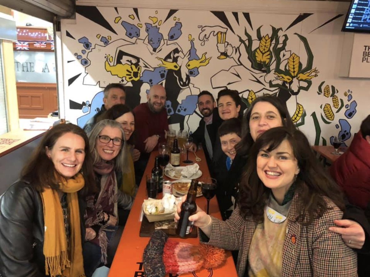 ThatBeerPlaceHQ's tweet image. ALL THESE SMILEY, HAPPY FACES! 😍

This is what we love to see! A group of pals, getting together, grabbing food from the wondrous delights of the street food hub and having a super chilled night with us!

👉 OPEN UNTIL 10PM...EVERY FRI &amp;amp; SAT!  🥳

#ChesterMarket #ThatBeerPlace