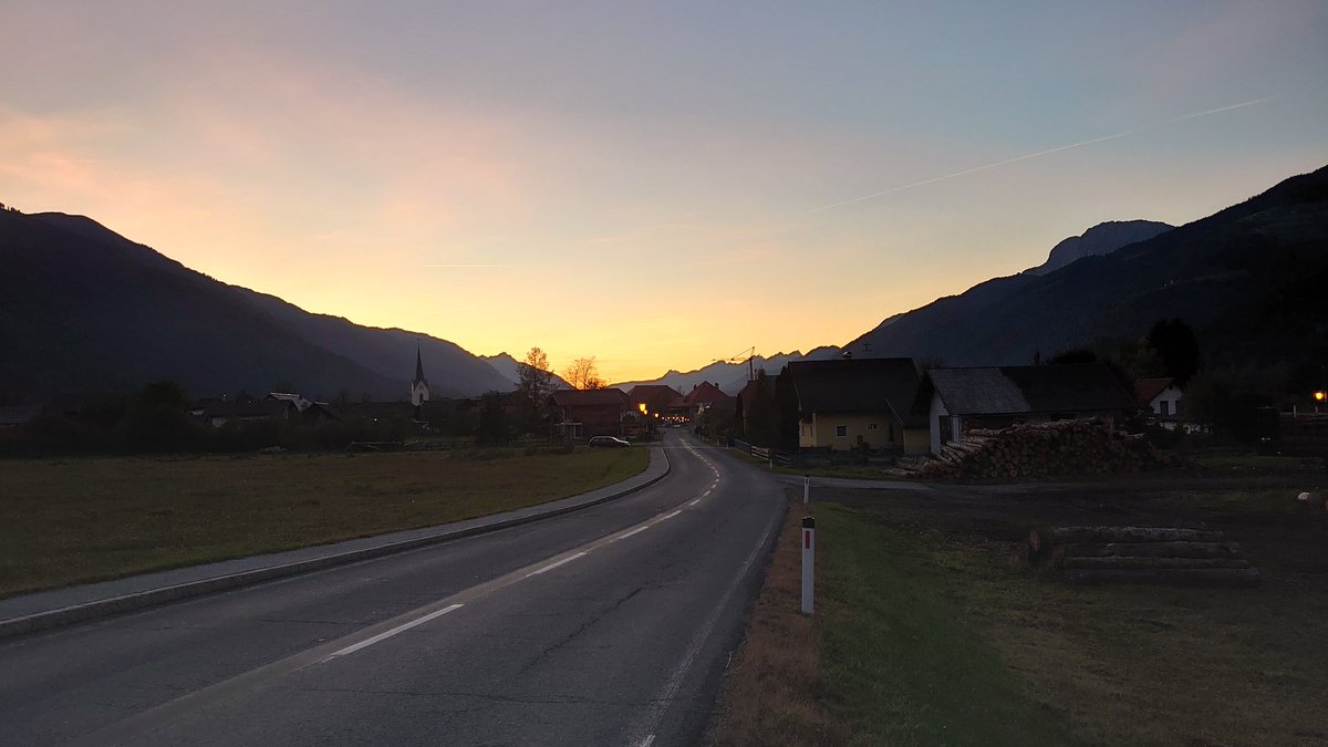 I can't wait to visit Austria again.. Missing the landscape and people so bad~  My second home 🐾
#Austria #Kärnten #Nassfeld