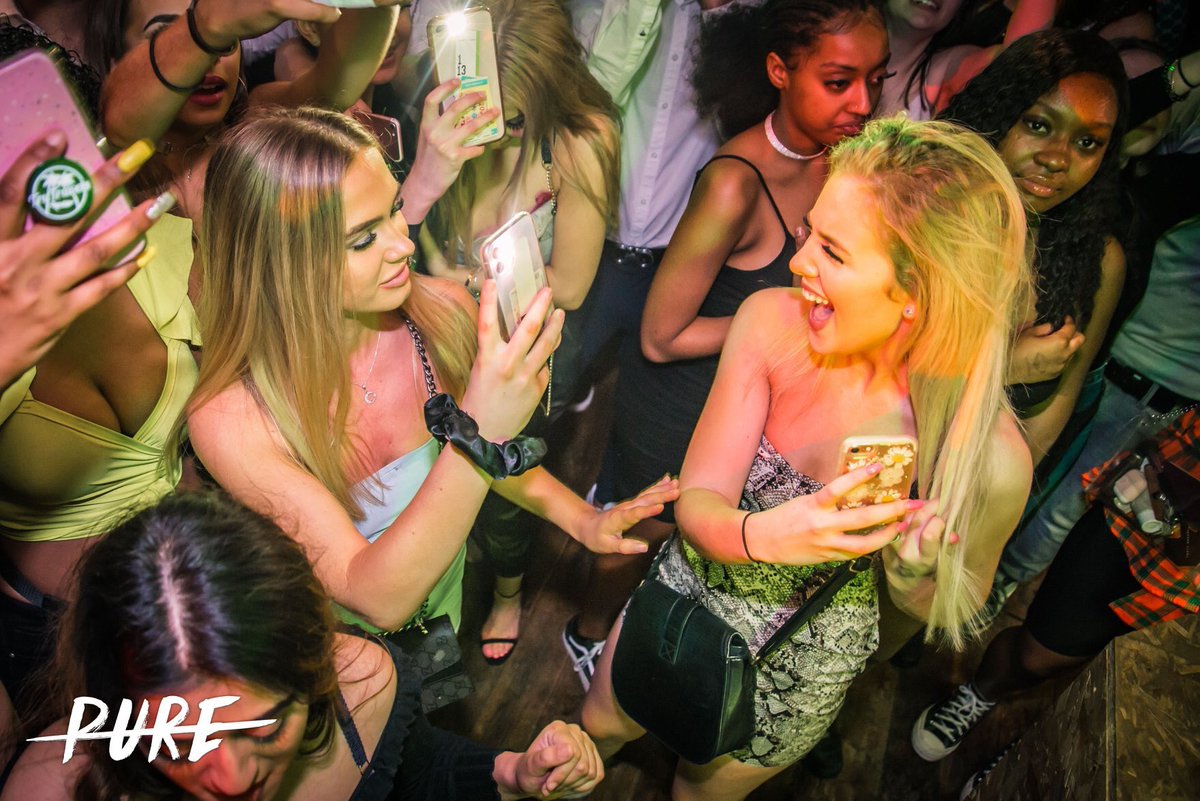 SurreyFanzone's tweet image. Pure Saturdays - viper rooms Kingston !!!!! 
Limited free tickets remain on Viper website vip tables 07583218595