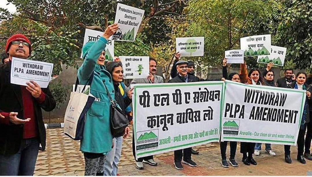 pallaviti's tweet photo. Today on 'Propose Day' We The People of Gurgaon would like to propose 'Aravalli' that we love u n will do our best to save u from those who r keen to hurt ur glory n ur identity #AravalliBachao #WithdrawPLPAamendmentbill @nahluwalia20 @mlkhattar @Dchautala @rakeshdaultabad https://t.co/KTjBg3CEx4