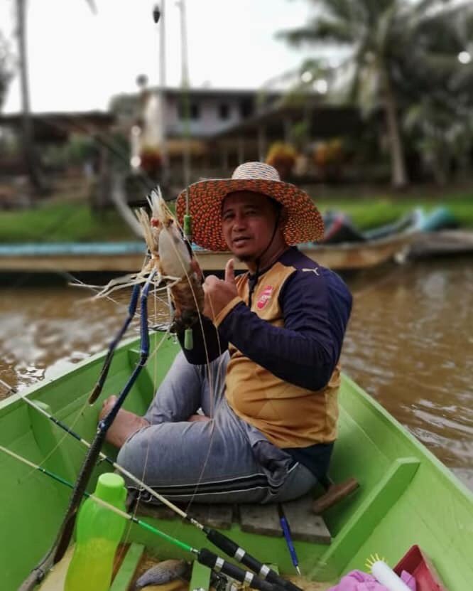 DatukNyet's tweet photo. Udang sungai dari Suai, rasanya tak sama dengan udang sungai tempat lain. Ada sesiapa tak minat memancing udang sepit biru kat sini? Ada bot disediakan. Lokasi: SK Tegageng, Niah. #sepitbiru #anglers #udangsungai #pancing #niah photo kredit: FB Pancing Leza https://t.co/exr6BAck0K