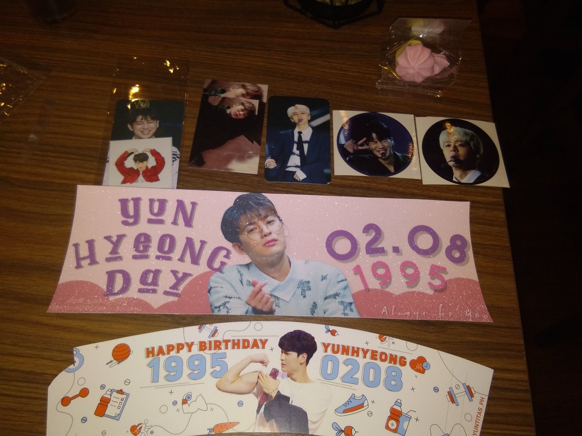 sksj0116's tweet photo. Happy Birthday Yunhyeong! π Thank you so much @YuntitasPH ππ
#HappyYunhyeongDay #AlwaysForYUN #OurSONGShineDay https://t.co/yRQUY4mAib