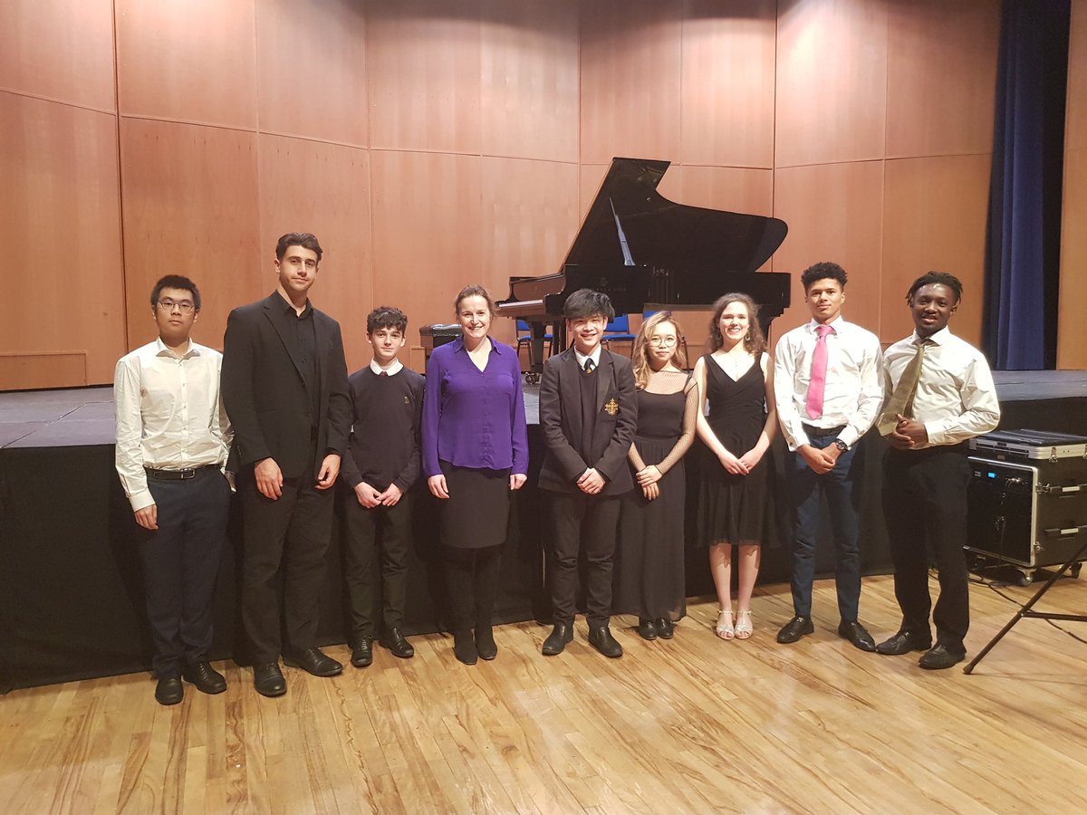 TrinitySchMusic's tweet image. Well done to all the finalists for an amazing evening of exceptional music making. And thanks to @stranderssmo for the excellent adjudication.