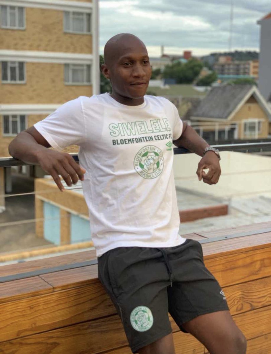 JMabokgwane's tweet photo. To be content doesn’t mean you don’t desire more, it means you are thankful for what you have and patient for what’s to come ❤️🥰😍 https://t.co/Ws9N7mH9Jr