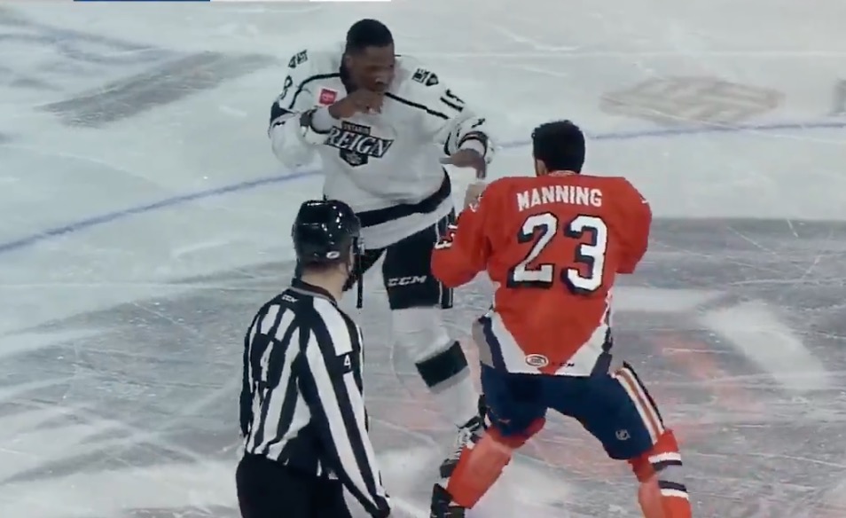 SwissHabs's tweet photo. Brandon Manning et Bokondji Imama lâchent les gants après les propos racistes du premier nommé https://t.co/YP4iTsMUct https://t.co/cm9zM3mTom