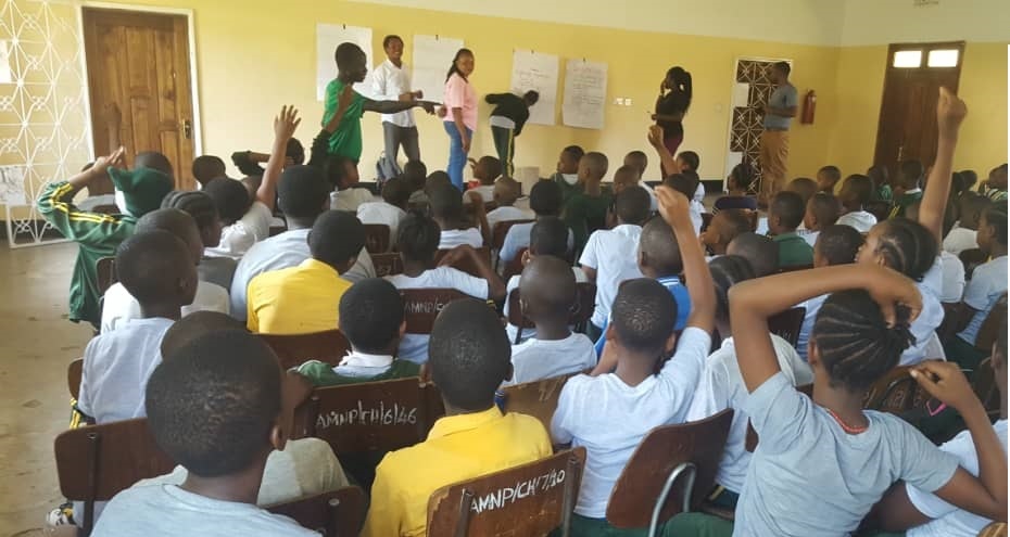Mseke6's tweet photo. Reflecting  wonderful  time spent at Amani  Primary School USA River pointing pupils to STEMi. Thanks to my able team 
not forgetting @Laltaika1 for the initiative. https://t.co/sxme9W94WV