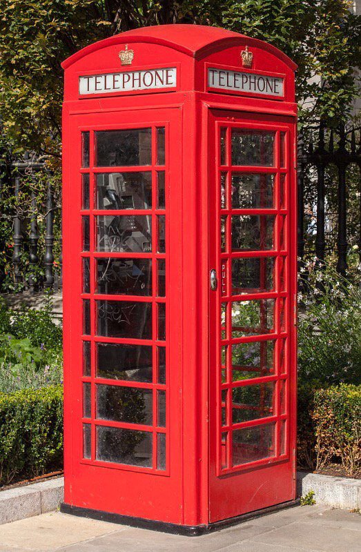 8 February 1960. Architect Giles Gilbert Scott died (aged 79). He designed Liverpool’s Anglican Cathedral and the iconic red telephone box.