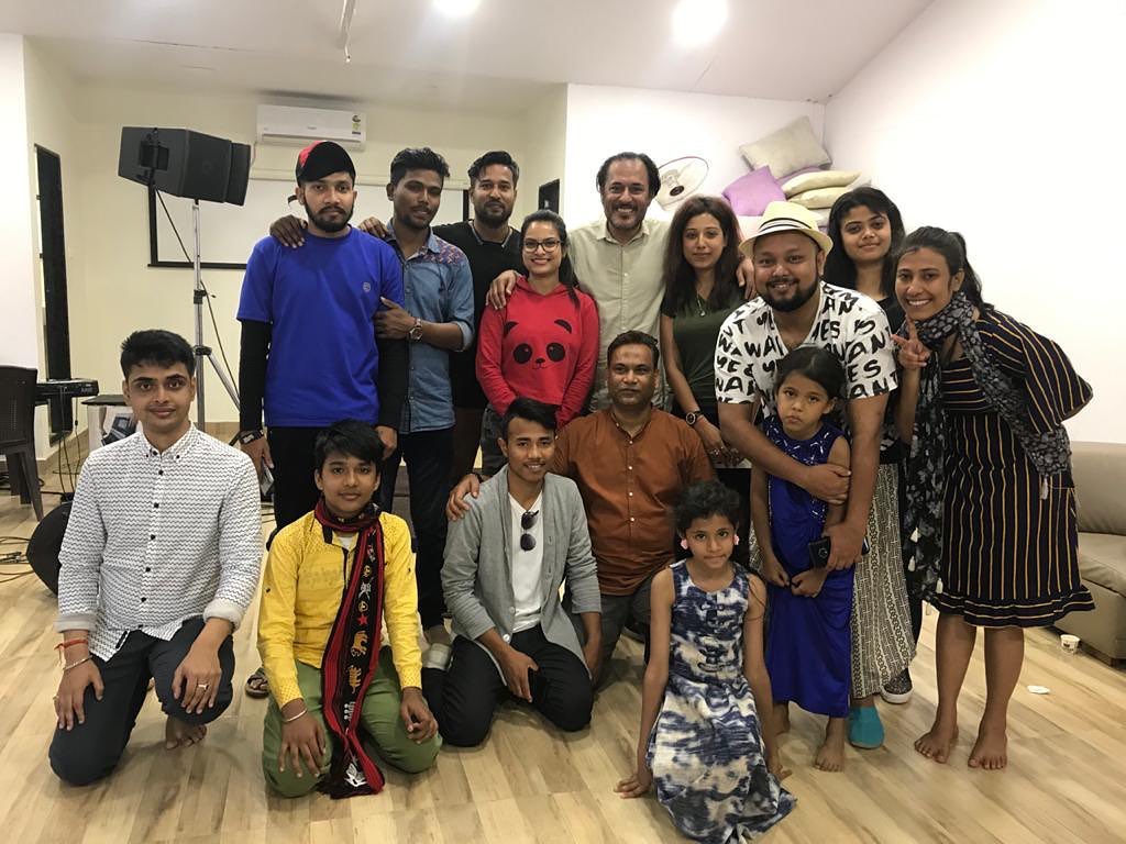 Tochiraina's tweet photo. Awesome feeling of Joy with these kids... had a great time to come out and mentor them! Pure bliss!!
#tochiraina #tochirainaofficial #tochifans #bandofbandagi #kidshow #judgement #mentor #judging #fanslove #lovelyaudience https://t.co/yLrKBBtCjm