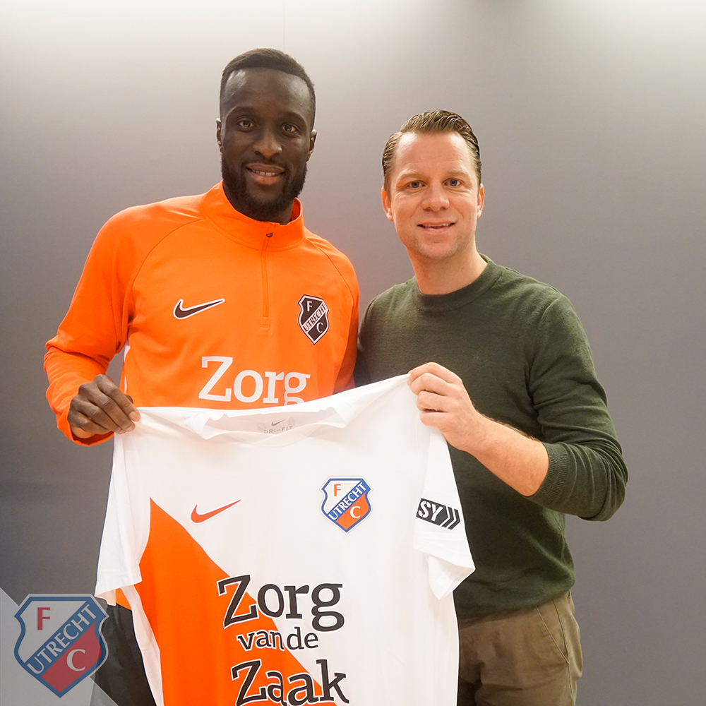 🤝 Defensive power: Lamine Sané signed contract at #fcutrecht. 

📄 International from Senegal stays until the end of this season.