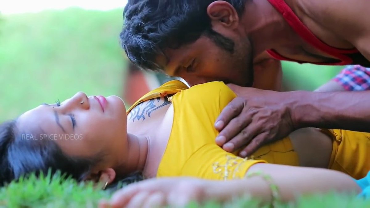 Beauty Queens on X: mamatha saree sareeless romance  t.co8nDQTqettC  X