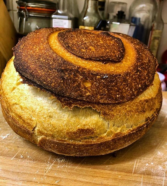 CharlieVivante's tweet photo. Bask in the doughy glory of my sourdough child
.
.
.
.
#bake #baking #homebaker #sourdough #sourdoughbread #sourdoughbaking #sourdoughscoring #sourdoughloaf #breadscoring #breadbaker #homebakedbread #homebakes #bristolbread #bestofbristol #crumbssnaps https://t.co/pHqCsajWN0 https://t.co/AFrN1oPgD7