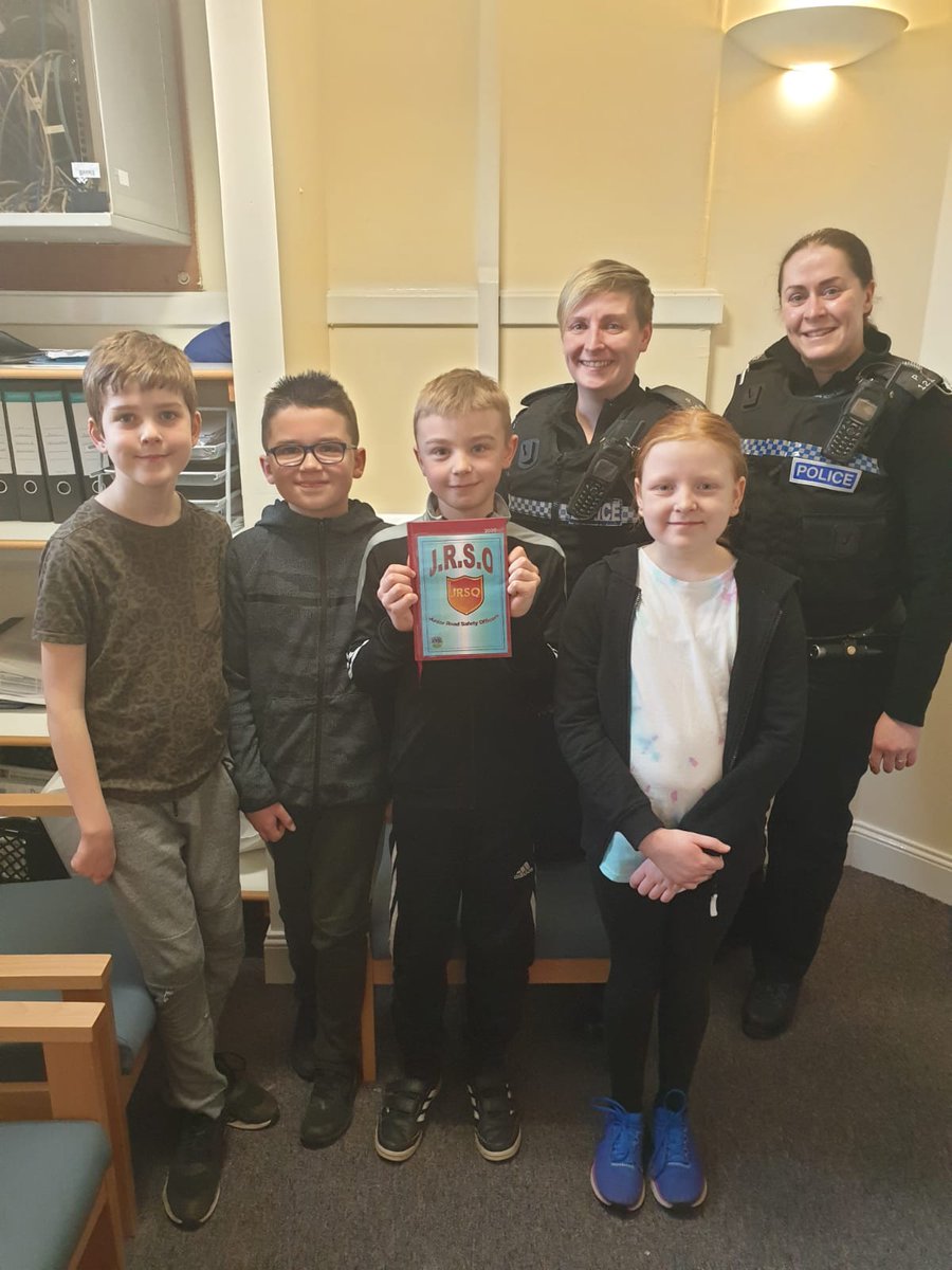 PSOSGlenrothes's tweet image. PC’s Eadie and Simpson👮‍♀️of the Glenrothes Community Team visited Coaltown of Balgonie Primary School recently to help with the Junior Road Safety Officer Campaign 🚸
#communityengagement #OpParamount